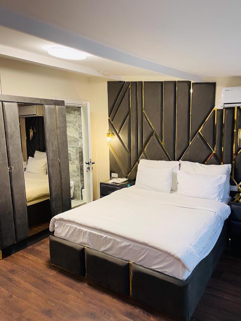 Aymira Suite Hotel Istanboel Kamer foto